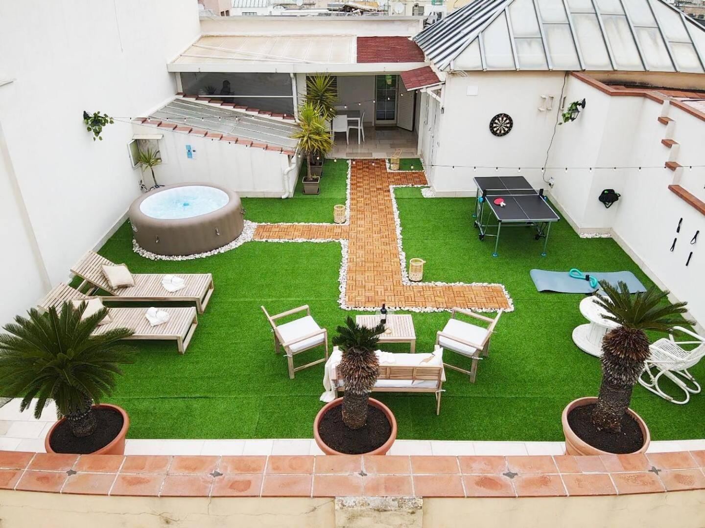 150Mq Rooftop Paradise - Spacious Private Terrace Bari Luaran gambar