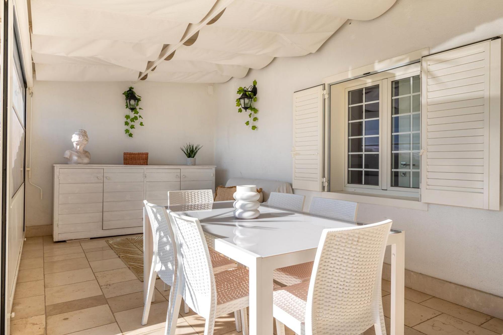 150Mq Rooftop Paradise - Spacious Private Terrace Bari Luaran gambar